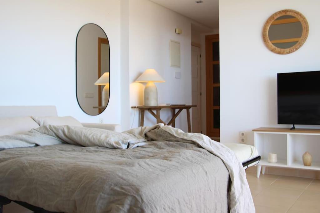 Apartment En Elviria Con Vistas Al Mar *