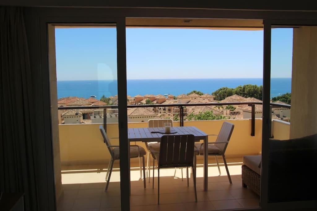 En Elviria Con Vistas Al Mar Apartment
